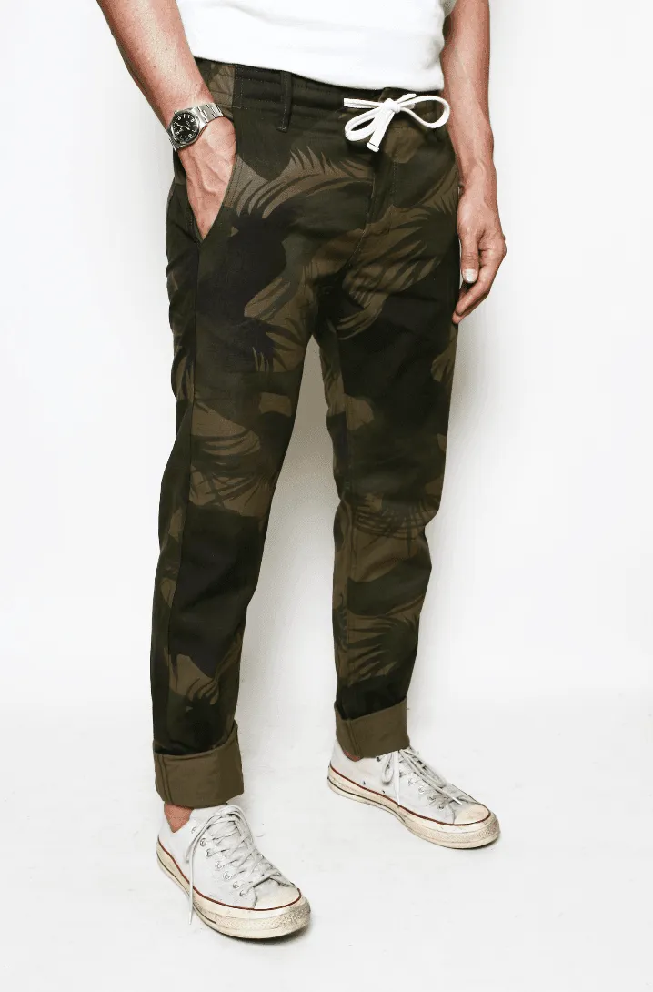 Rogue Territory - Boarder Pants in Olive Palm Camo