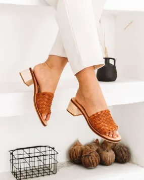 Santorini Woven Mule - Cognac